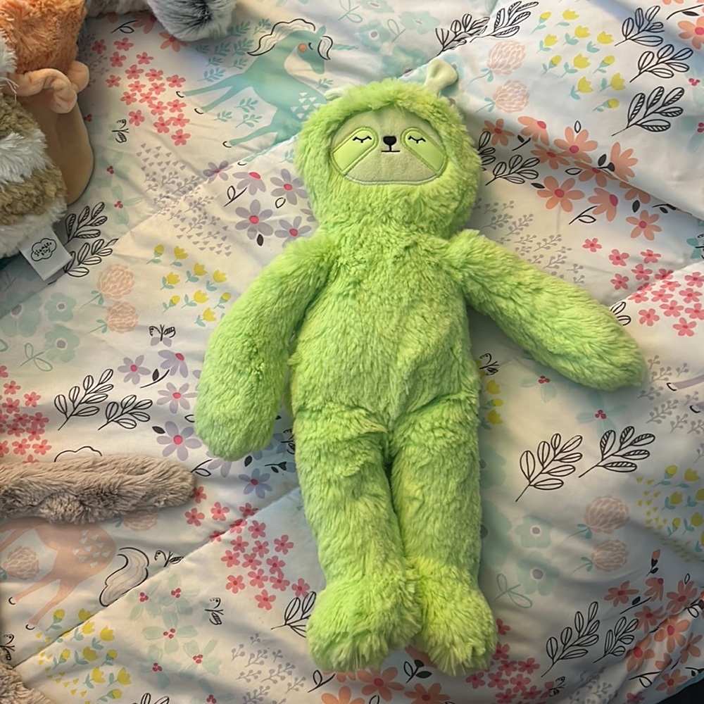 Alien slumberkin sloth